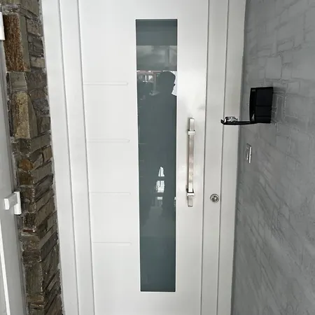 Firstline 1o Floor * Χανιώτη