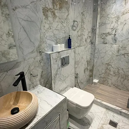 Firstline 1o Floor * Chaniotis